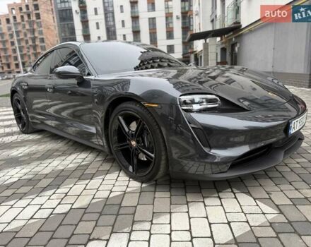 Серый Порше Тайкан, объемом двигателя 0 л и пробегом 53 тыс. км за 55000 $, фото 13 на Automoto.ua