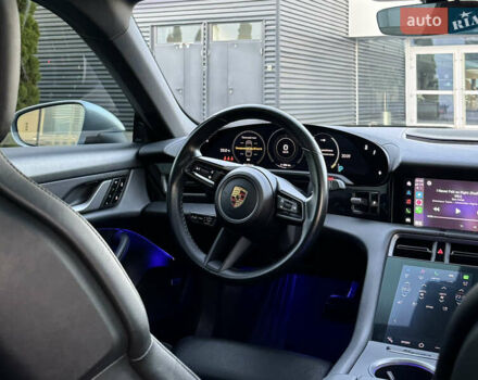 Серый Порше Тайкан, объемом двигателя 0 л и пробегом 82 тыс. км за 57500 $, фото 23 на Automoto.ua