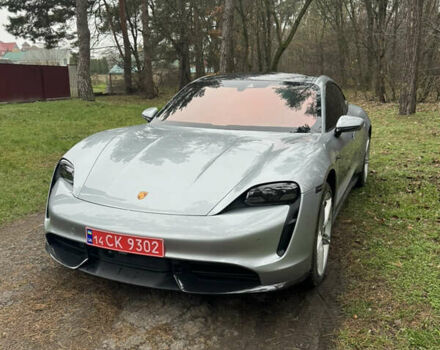 Серый Порше Тайкан, объемом двигателя 0 л и пробегом 55 тыс. км за 70000 $, фото 4 на Automoto.ua