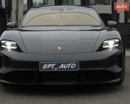 Серый Порше Тайкан, объемом двигателя 0 л и пробегом 1 тыс. км за 99700 $, фото 1 на Automoto.ua