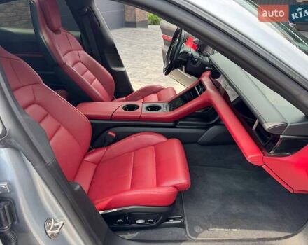 Серый Порше Тайкан, объемом двигателя 0 л и пробегом 80 тыс. км за 46600 $, фото 27 на Automoto.ua