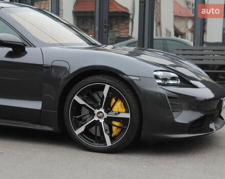 Серый Порше Тайкан, объемом двигателя 0 л и пробегом 1 тыс. км за 99700 $, фото 6 на Automoto.ua
