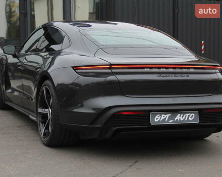 Серый Порше Тайкан, объемом двигателя 0 л и пробегом 1 тыс. км за 99700 $, фото 11 на Automoto.ua