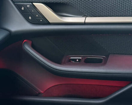 Серый Порше Тайкан, объемом двигателя 0 л и пробегом 114 тыс. км за 59500 $, фото 33 на Automoto.ua