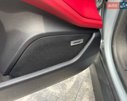 Серый Порше Тайкан, объемом двигателя 0 л и пробегом 80 тыс. км за 46600 $, фото 32 на Automoto.ua