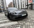 Серый Порше Тайкан, объемом двигателя 0 л и пробегом 53 тыс. км за 55000 $, фото 1 на Automoto.ua