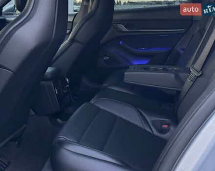 Серый Порше Тайкан, объемом двигателя 0 л и пробегом 82 тыс. км за 57500 $, фото 37 на Automoto.ua