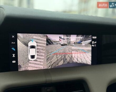 Серый Порше Тайкан, объемом двигателя 0 л и пробегом 53 тыс. км за 55000 $, фото 36 на Automoto.ua