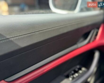 Серый Порше Тайкан, объемом двигателя 0 л и пробегом 80 тыс. км за 46600 $, фото 23 на Automoto.ua