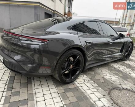 Серый Порше Тайкан, объемом двигателя 0 л и пробегом 53 тыс. км за 55000 $, фото 15 на Automoto.ua