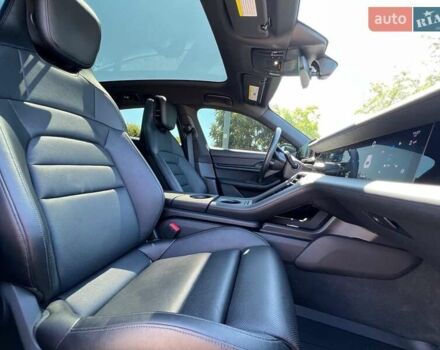 Сірий Порше Тайкан, об'ємом двигуна 0 л та пробігом 19 тис. км за 59900 $, фото 16 на Automoto.ua