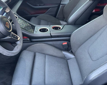 Серый Порше Тайкан, объемом двигателя 0 л и пробегом 114 тыс. км за 59500 $, фото 23 на Automoto.ua