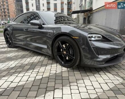 Серый Порше Тайкан, объемом двигателя 0 л и пробегом 53 тыс. км за 55000 $, фото 18 на Automoto.ua