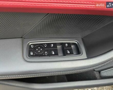 Серый Порше Тайкан, объемом двигателя 0 л и пробегом 89 тыс. км за 83888 $, фото 26 на Automoto.ua