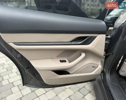 Серый Порше Тайкан, объемом двигателя 0 л и пробегом 53 тыс. км за 55000 $, фото 34 на Automoto.ua