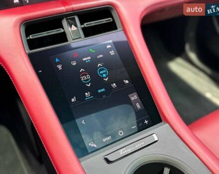 Серый Порше Тайкан, объемом двигателя 0 л и пробегом 80 тыс. км за 46600 $, фото 20 на Automoto.ua