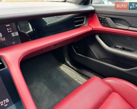 Серый Порше Тайкан, объемом двигателя 0 л и пробегом 80 тыс. км за 46600 $, фото 22 на Automoto.ua