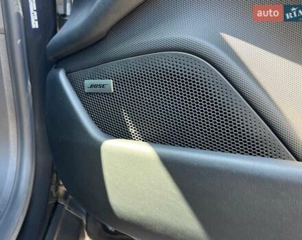 Сірий Порше Тайкан, об'ємом двигуна 0 л та пробігом 19 тис. км за 59900 $, фото 25 на Automoto.ua