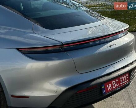 Серый Порше Тайкан, объемом двигателя 0 л и пробегом 80 тыс. км за 46600 $, фото 12 на Automoto.ua