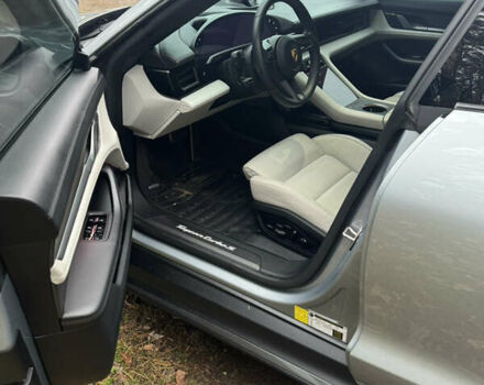 Серый Порше Тайкан, объемом двигателя 0 л и пробегом 55 тыс. км за 70000 $, фото 10 на Automoto.ua