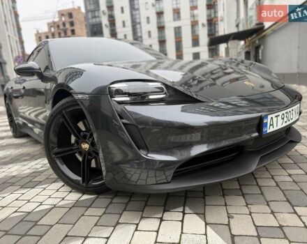 Серый Порше Тайкан, объемом двигателя 0 л и пробегом 53 тыс. км за 55000 $, фото 2 на Automoto.ua