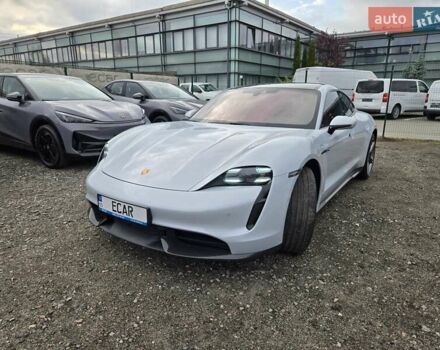 Серый Порше Тайкан, объемом двигателя 0 л и пробегом 89 тыс. км за 83888 $, фото 3 на Automoto.ua