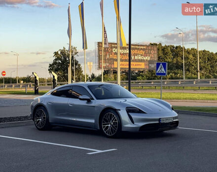 Серый Порше Тайкан, объемом двигателя 0 л и пробегом 82 тыс. км за 57500 $, фото 4 на Automoto.ua