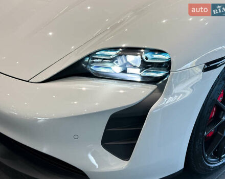 Серый Порше Тайкан, объемом двигателя 0 л и пробегом 10 тыс. км за 93000 $, фото 8 на Automoto.ua