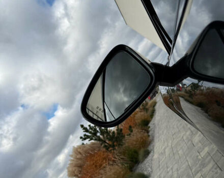 Серый Порше Тайкан, объемом двигателя 0 л и пробегом 55 тыс. км за 52400 $, фото 24 на Automoto.ua