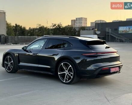 Серый Порше Тайкан, объемом двигателя 0 л и пробегом 63 тыс. км за 72100 $, фото 10 на Automoto.ua