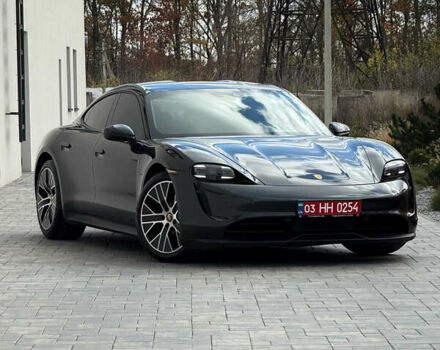 Серый Порше Тайкан, объемом двигателя 0 л и пробегом 55 тыс. км за 52400 $, фото 19 на Automoto.ua
