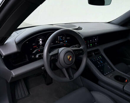 Серый Порше Тайкан, объемом двигателя 0 л и пробегом 55 тыс. км за 52400 $, фото 25 на Automoto.ua