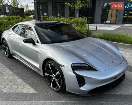 Серый Порше Тайкан, объемом двигателя 0 л и пробегом 21 тыс. км за 55000 $, фото 2 на Automoto.ua