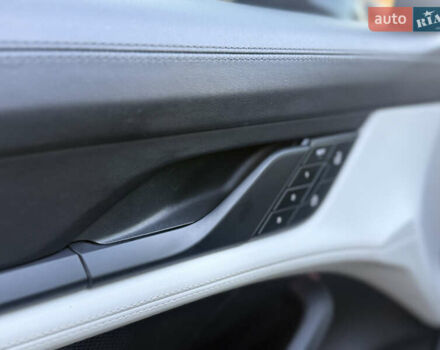 Серый Порше Тайкан, объемом двигателя 0 л и пробегом 63 тыс. км за 85000 $, фото 29 на Automoto.ua