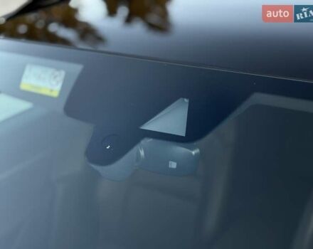 Серый Порше Тайкан, объемом двигателя 0 л и пробегом 63 тыс. км за 72100 $, фото 24 на Automoto.ua