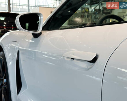 Серый Порше Тайкан, объемом двигателя 0 л и пробегом 10 тыс. км за 93000 $, фото 11 на Automoto.ua