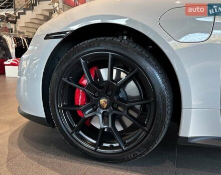 Серый Порше Тайкан, объемом двигателя 0 л и пробегом 10 тыс. км за 93000 $, фото 9 на Automoto.ua
