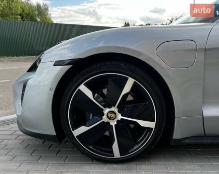 Серый Порше Тайкан, объемом двигателя 0 л и пробегом 21 тыс. км за 55000 $, фото 14 на Automoto.ua