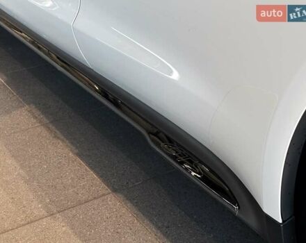 Серый Порше Тайкан, объемом двигателя 0 л и пробегом 10 тыс. км за 93000 $, фото 10 на Automoto.ua