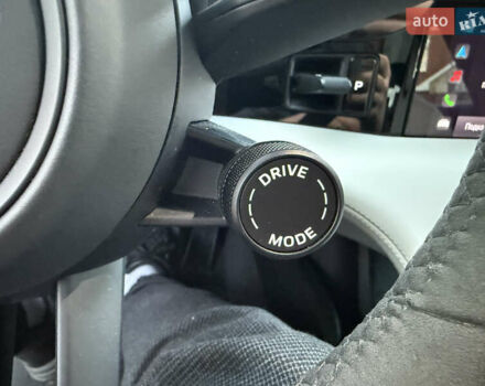 Серый Порше Тайкан, объемом двигателя 0 л и пробегом 63 тыс. км за 85000 $, фото 49 на Automoto.ua