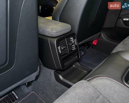 Серый Порше Тайкан, объемом двигателя 0 л и пробегом 10 тыс. км за 93000 $, фото 30 на Automoto.ua