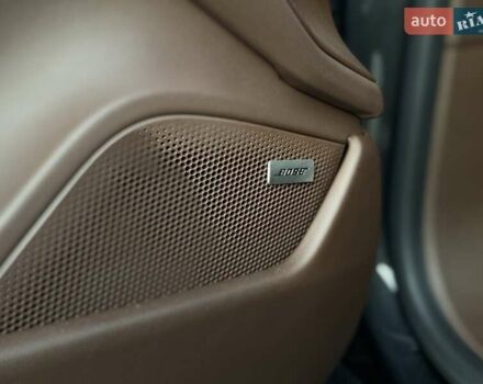 Серый Порше Тайкан, объемом двигателя 0 л и пробегом 63 тыс. км за 72100 $, фото 39 на Automoto.ua