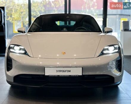 Серый Порше Тайкан, объемом двигателя 0 л и пробегом 10 тыс. км за 93000 $, фото 1 на Automoto.ua