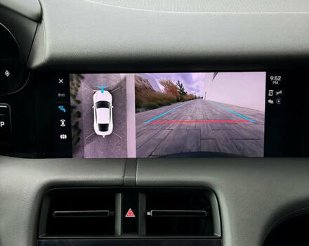 Серый Порше Тайкан, объемом двигателя 0 л и пробегом 55 тыс. км за 52400 $, фото 34 на Automoto.ua