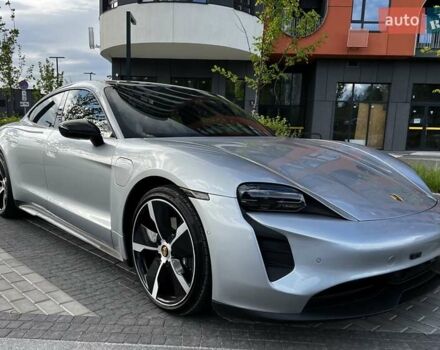 Серый Порше Тайкан, объемом двигателя 0 л и пробегом 21 тыс. км за 55000 $, фото 1 на Automoto.ua