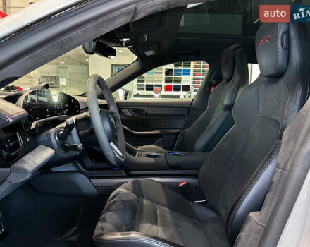 Серый Порше Тайкан, объемом двигателя 0 л и пробегом 10 тыс. км за 93000 $, фото 17 на Automoto.ua