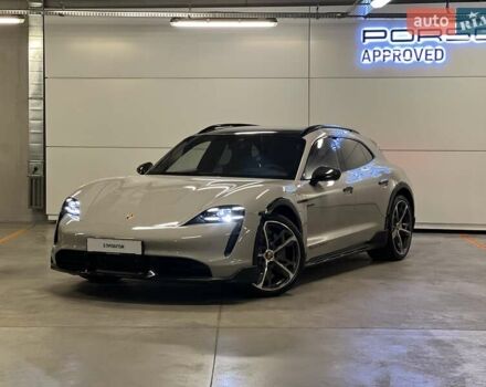 Серый Порше Тайкан, объемом двигателя 0 л и пробегом 9 тыс. км за 175379 $, фото 5 на Automoto.ua