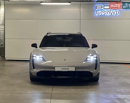 Серый Порше Тайкан, объемом двигателя 0 л и пробегом 9 тыс. км за 175379 $, фото 4 на Automoto.ua