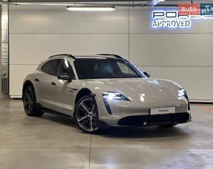 Серый Порше Тайкан, объемом двигателя 0 л и пробегом 9 тыс. км за 175379 $, фото 11 на Automoto.ua