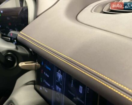 Серый Порше Тайкан, объемом двигателя 0 л и пробегом 9 тыс. км за 175379 $, фото 46 на Automoto.ua